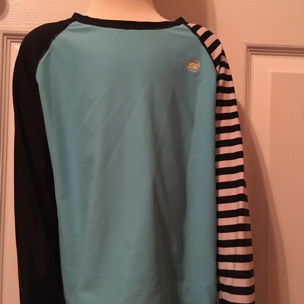 Skechers 2 piece Swimsuit Girls Rash Guard with Long Sleeves and Bottoms Stripes